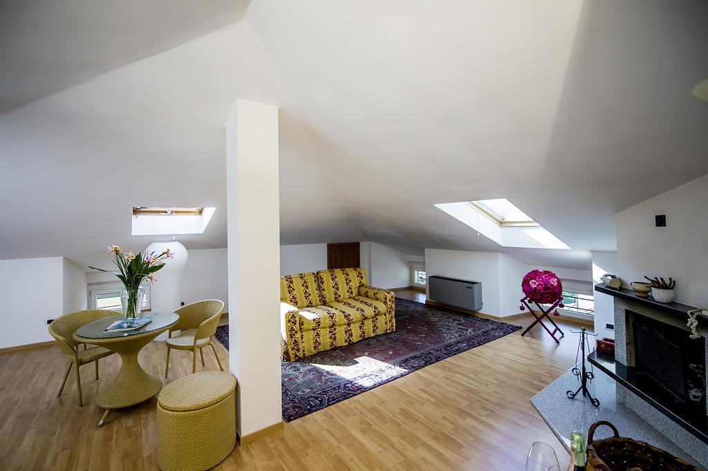 Hotel San Gerolamo Vercurago Екстериор снимка