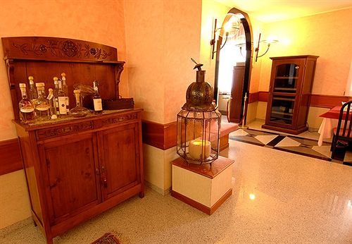 Hotel San Gerolamo Vercurago Екстериор снимка